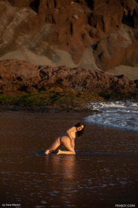 Demi Fray Sexy Babe In A Bikini