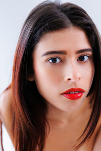 Mell Blanca Spreads Her Long Legs Wide
