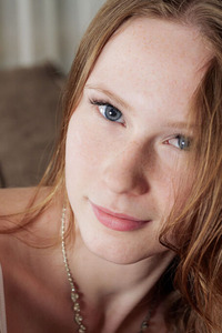 Zuzanna Freckle-faced Beauty Is Soon Perfectly Naked