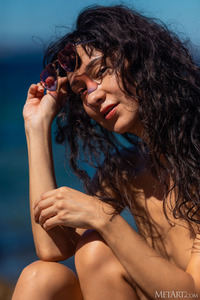 Violet Amrita American Cutie Is Soon Naked Except For Her Rose-tinted Sunglasses