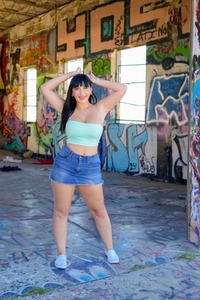 Aleksa Mink Teases Outdoors With Magic Wand Turning Public Thrill Into Wild Passion