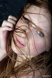 Daisy Gold Fantastic Nude Babe