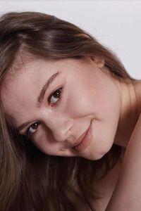 Kira Rami Voluptuous Beauty Strips Down To Her High Heels And Starts To Masturbate