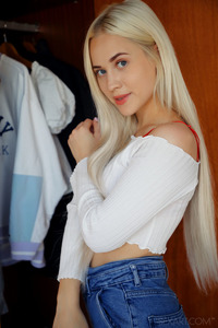 Cute Blonde Nikki Hill Stroking Her Shaved Pussy