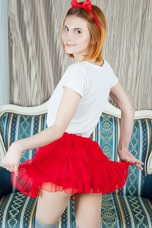 Gorgeous Redhead Cutie Mandy