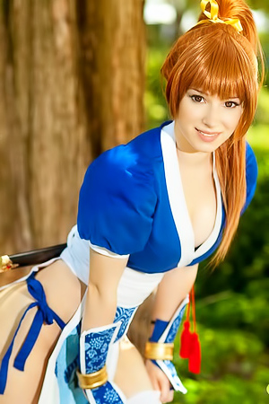 Enji Night is a pro when it comes to cosplay