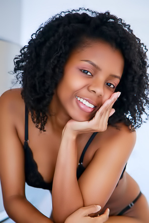 Sukki T Amazing Hot Ebony Chick