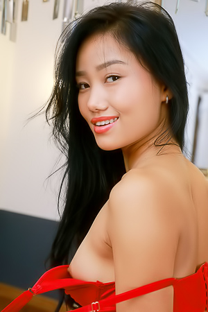 Oxitheam You Can Admire Her Flawless Body From Head To Toe