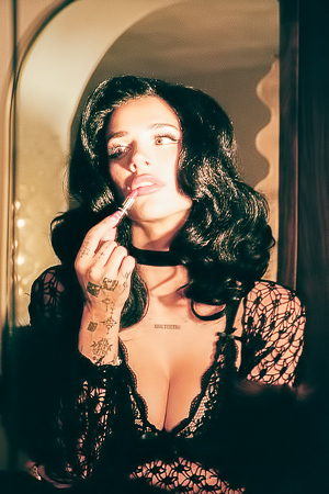 Ari Kytsya Beautiful Star In Erotic Lingerie