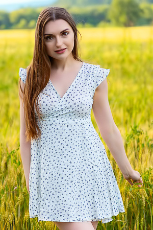 Julia K laying it out on the green, flaunting her killer body and bubble butt