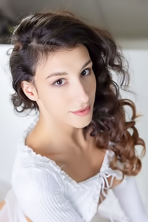 MetArt presents Luna Ortega - Presenting Luna Ortega 1