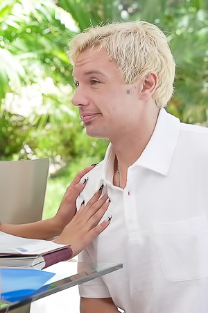 Layla Jenner Delivers A Seduction Course