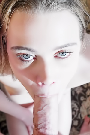 Chloe Rose Hungers For Thick Cum Overflow