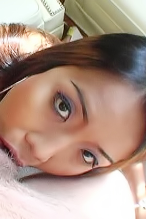 Pretty asian loves to suck