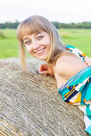 Arete Joins Yeva on the Hay Bales, Slowly Teasing Each Others Wet Cunts