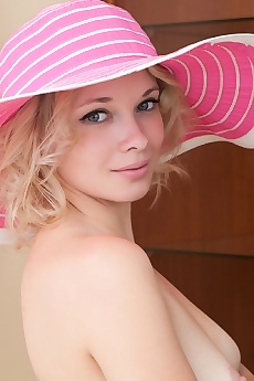 Feeona A via Met-Art